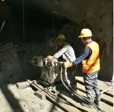 利通水下抗分散灌浆料特点 水下不分散注浆料介绍